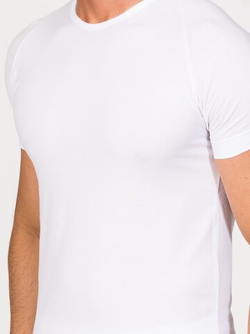 zd ZERO DEFECTS Unterhemd 'Crew-neck T-shirt Egiptian cotton' in Weiß