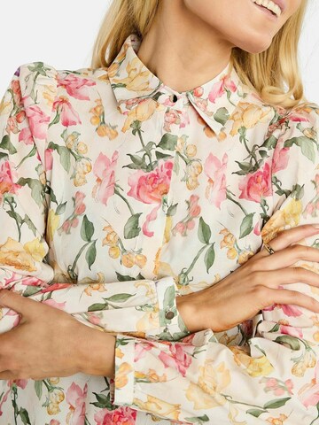 T-shirt ' FLORA ' Liberte Essentiel en blanc