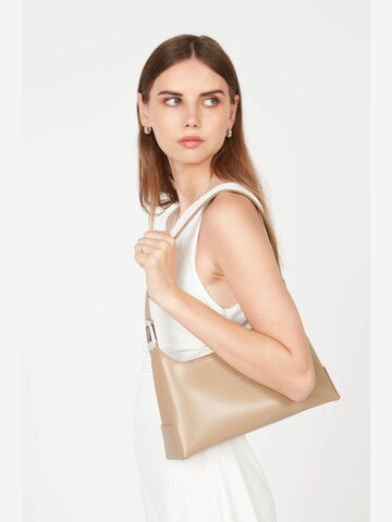 LANCASTER ParisRučna torbica 'Lancaster Sac à main Zippé M Suave Ace Nude' - bež boja