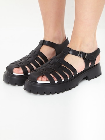 CESARE GASPARI Strap Sandals in Black: front