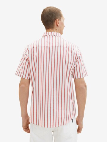 raudona TOM TAILOR Standartinis modelis Marškiniai