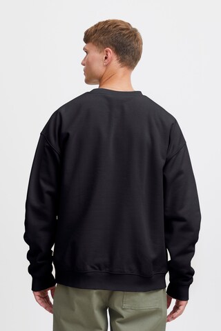 !Solid Sweatshirt 'Hamad' in Schwarz