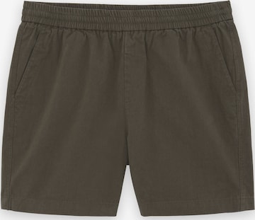 Lyle & Scott Regular Broek in Zwart: voorkant