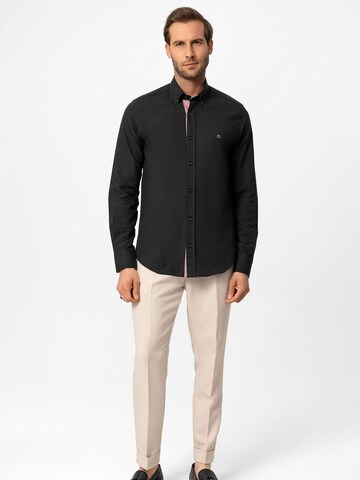 Dandalo Regular fit Button Up Shirt in Black