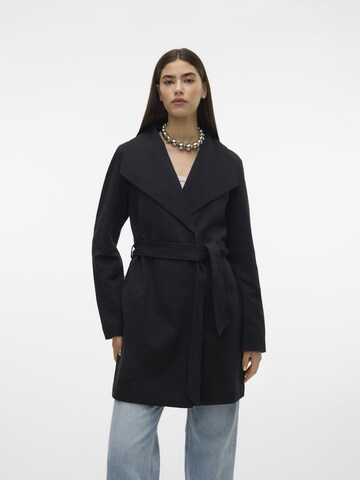 VERO MODA Overgangsfrakke 'EMMA' i sort: forside
