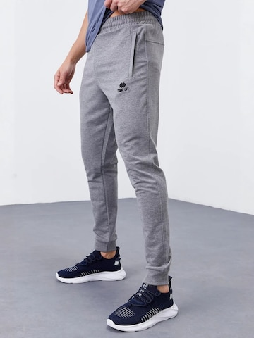 Skinny Pantalon Tommy Life en gris