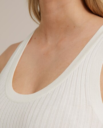 WE Fashion Top in Weiß