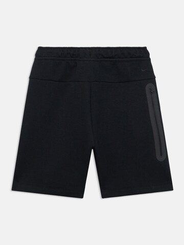 Nike Sportswear Normalny krój Spodnie 'TCH FLC' w kolorze czarny