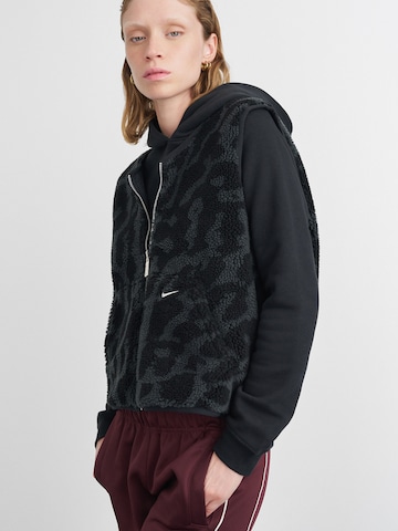 Nike Sportswear Жилетка 'STREET' в Черный: спереди