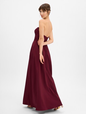 Laona Evening Dress in Purple