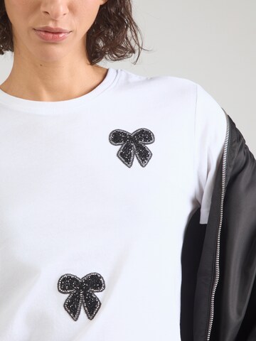 ONLY Majica 'ONLKITA' | bela barva