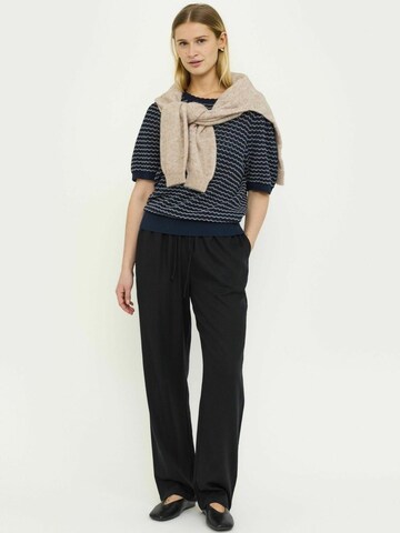 Soft Rebels Szabványos Nadrág ' SRYindi ' - fekete: elől