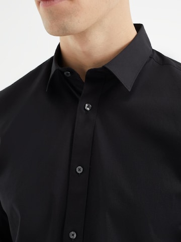 WE Fashion Slim fit Button Up Shirt in Black