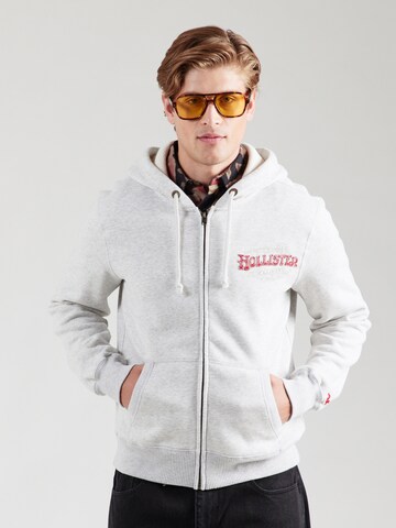 Hanorac de la HOLLISTER pe gri