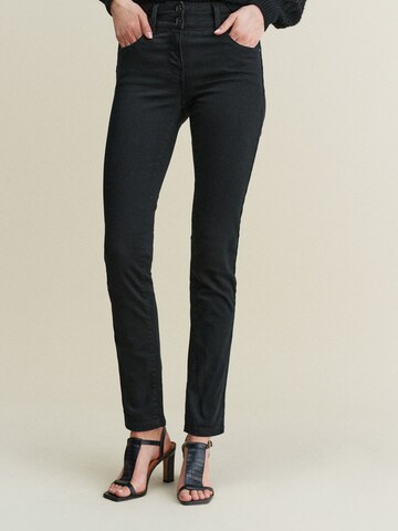 Next Regular Jeans in Black: front