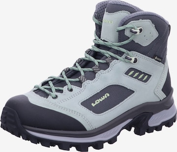 LOWA Flats 'Corvara GTX' in Green: front