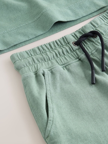 smALLSAINTS Set in Grün