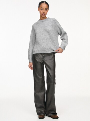 Pull&Bear Pullover in Grau