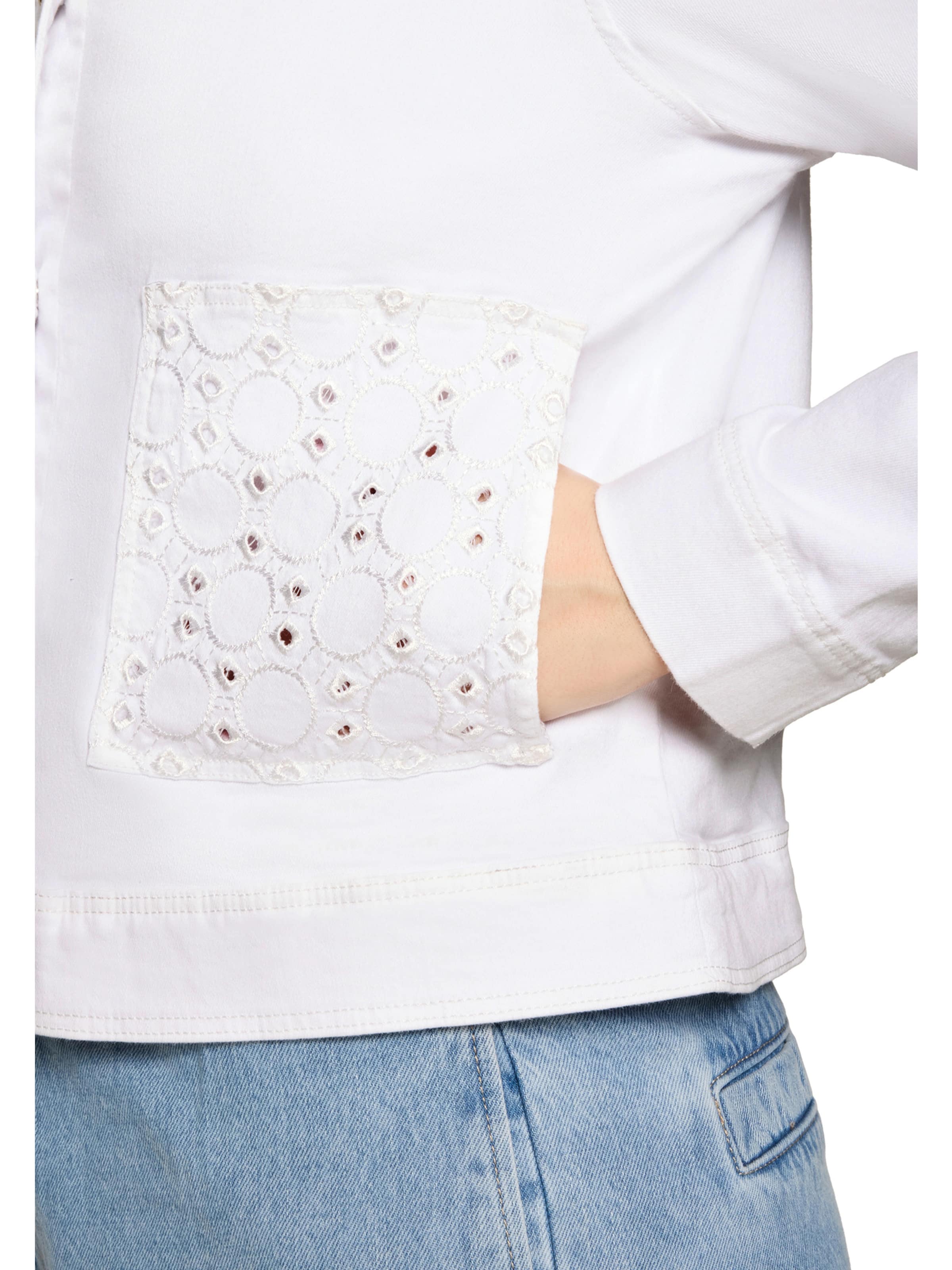 Cartoon Blazers in Wit