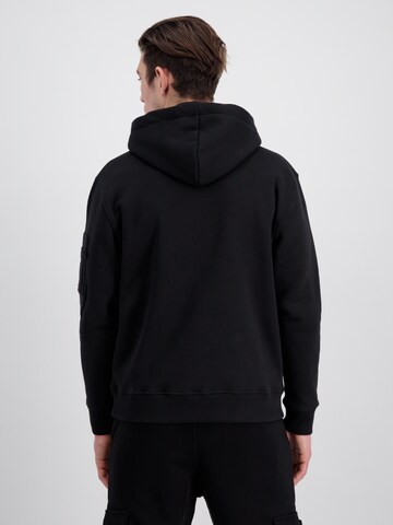 ALPHA INDUSTRIES Sweatshirt in Schwarz