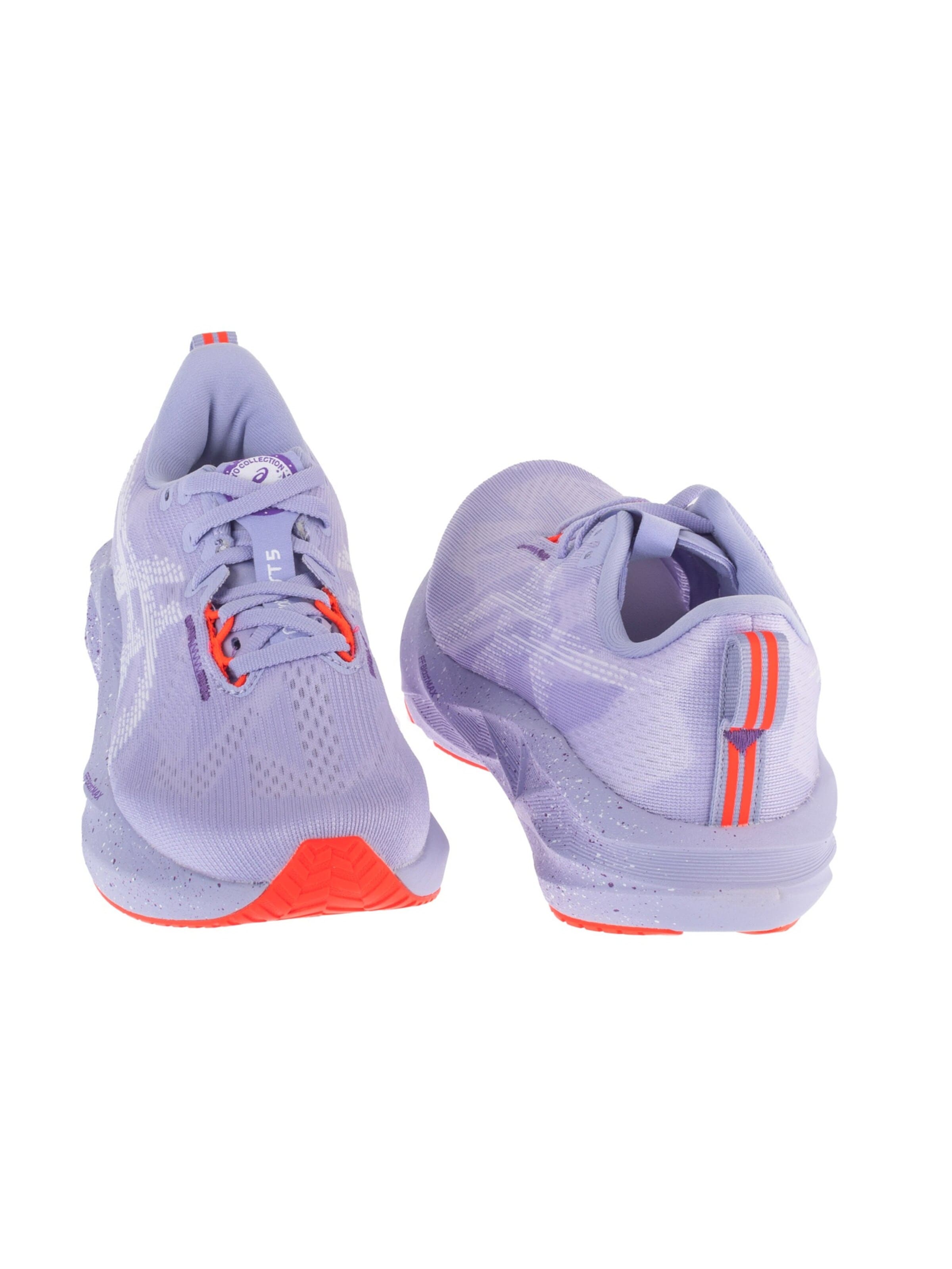 ASICS Loopschoen 'Novablast 5 Tokyo' in Lila