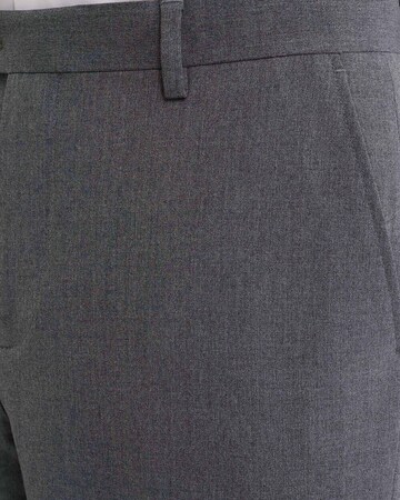 Slimfit Pantaloni di WE Fashion in grigio
