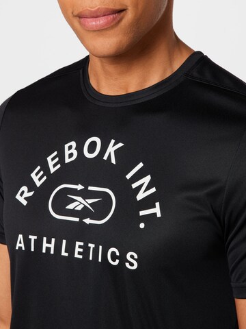 Tricou funcțional de la Reebok pe negru