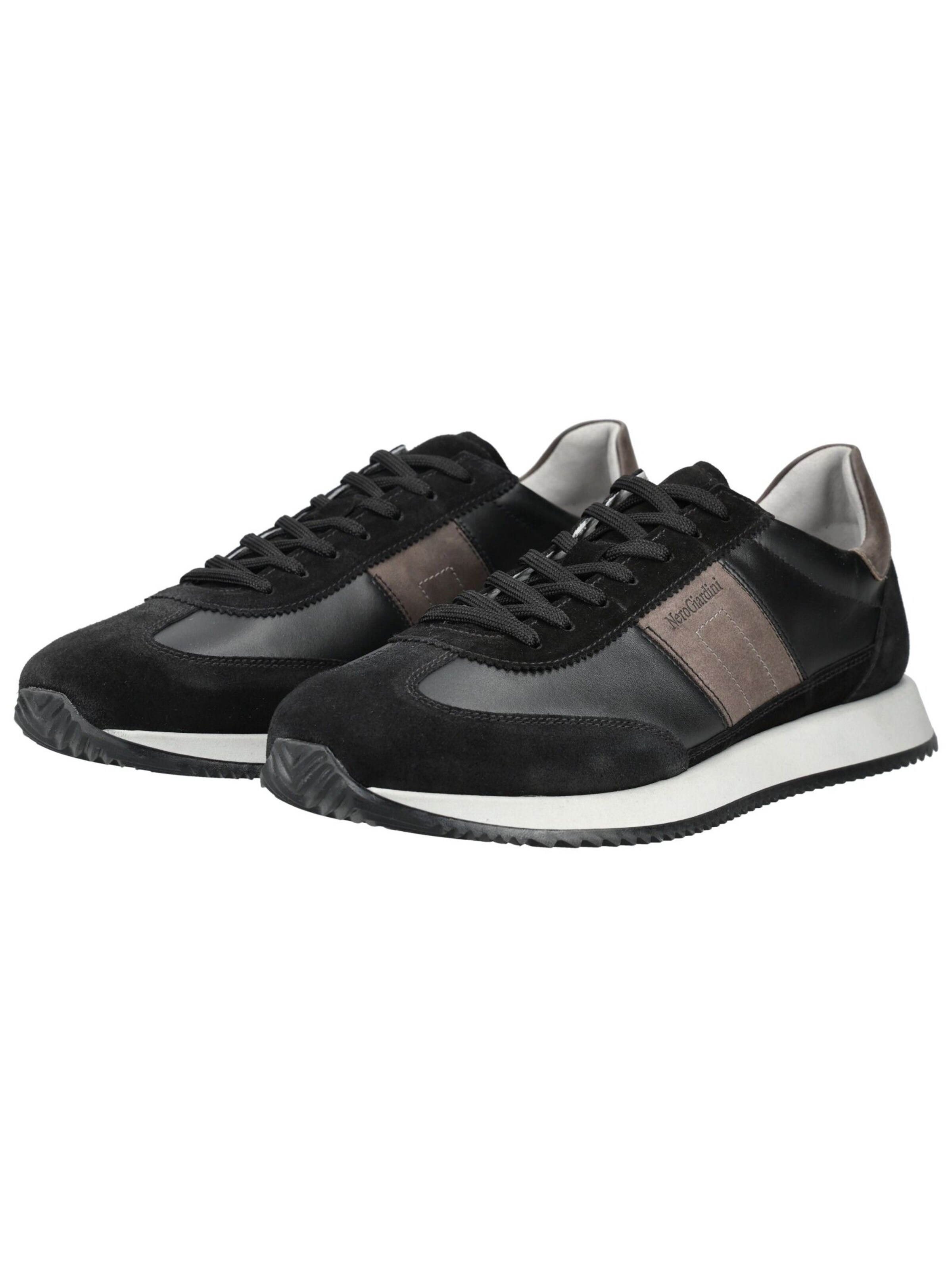 Baskets basses Nero Giardini en noir