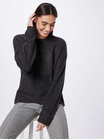 Pull-over ESPRIT en gris : devant