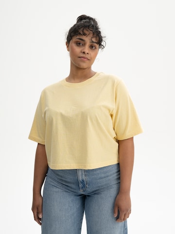 MELA Shirts 'DESNA' i gul: forside