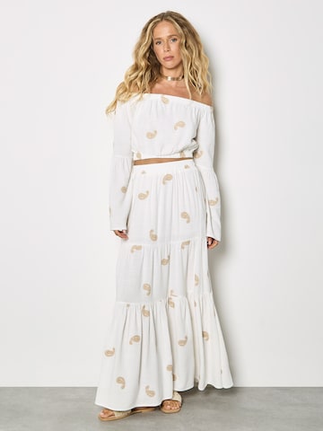 Apricot Blouse in Beige: voorkant