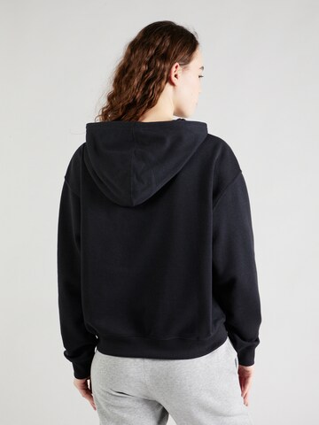 new balance Sweatshirt 'Essentials' in Black