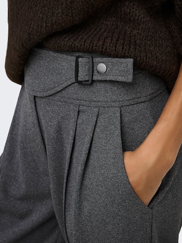 Wide Leg Pantalon à pince 'JDYGeggo' JDY en gris