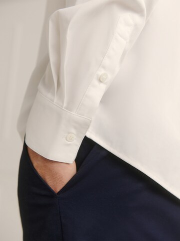 Coupe regular Chemise 'Fernando' Guido Maria Kretschmer Men en blanc