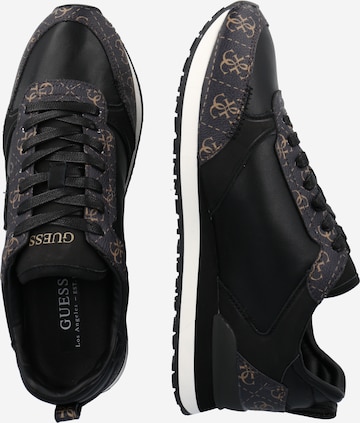 Sneaker low de la GUESS pe negru