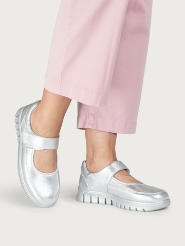 Ballerines VITAFORM en argent : devant