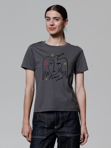 Watapparel Shirt 'Peace Love' in Grey: front