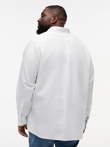Tommy Hilfiger Big & Tall Regularny krój Koszula w kolorze biały