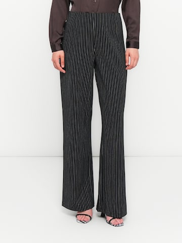 JDY Szeroka nogawka Spodnie 'JDYGEGGO' w kolorze czarny: przód