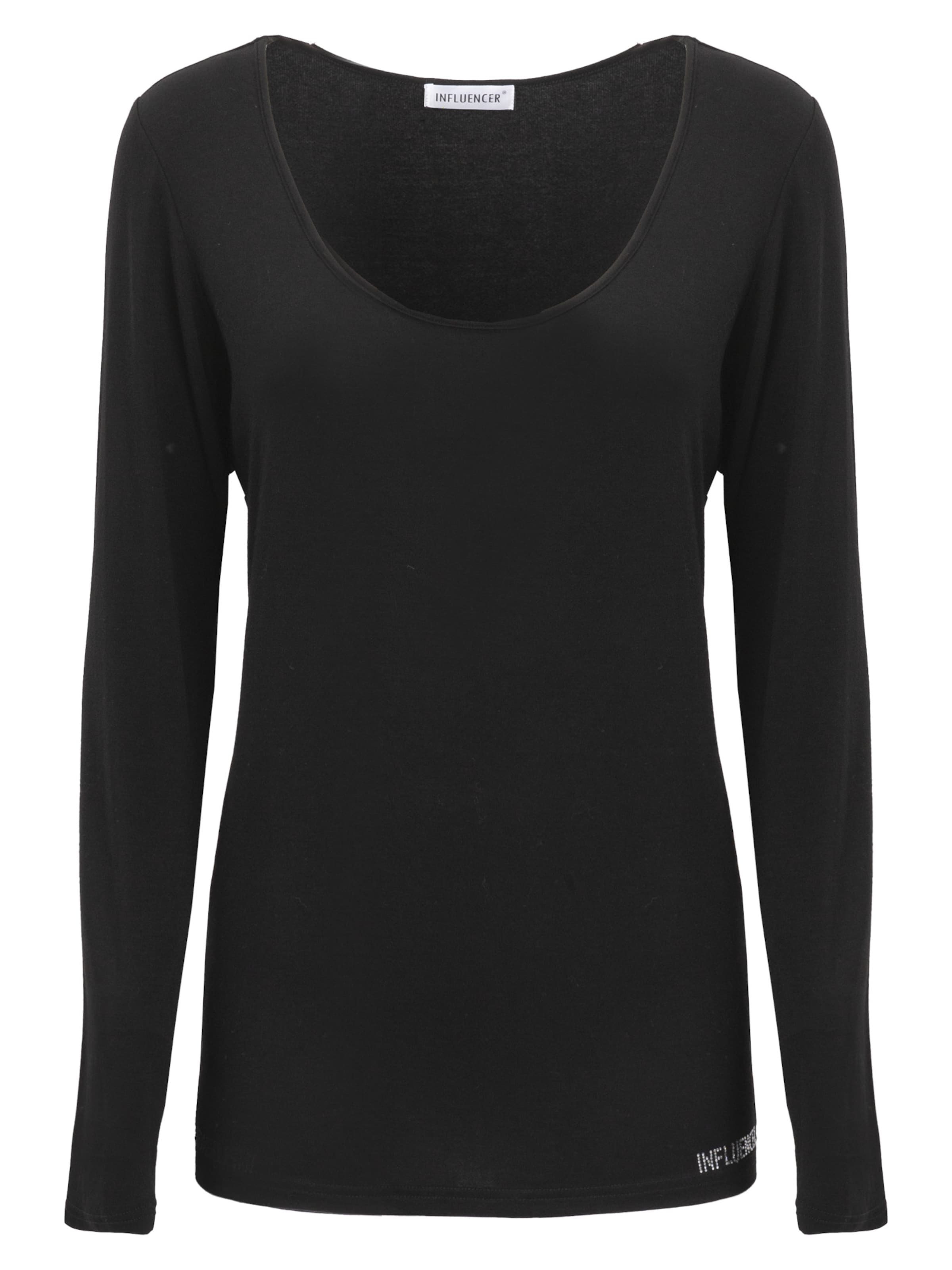 Influencer Shirt in Schwarz: Vorderseite