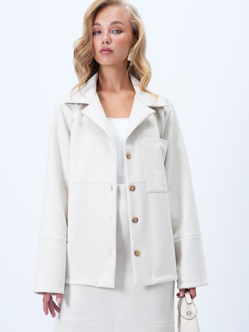 Veste mi-saison Trend Alaçatı Stili en beige : devant