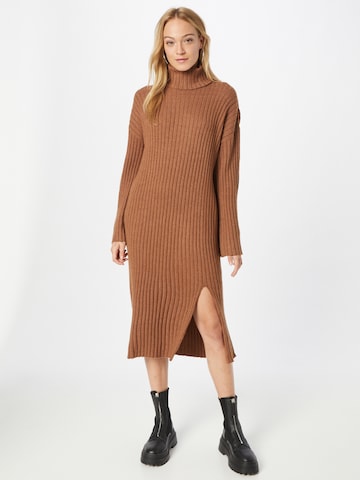 VILA Knitted dress in Brown: front