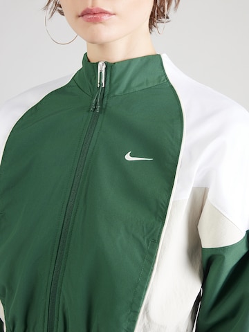 Nike Sportswear Between-season jacket 'SHRUNKEN' in Green