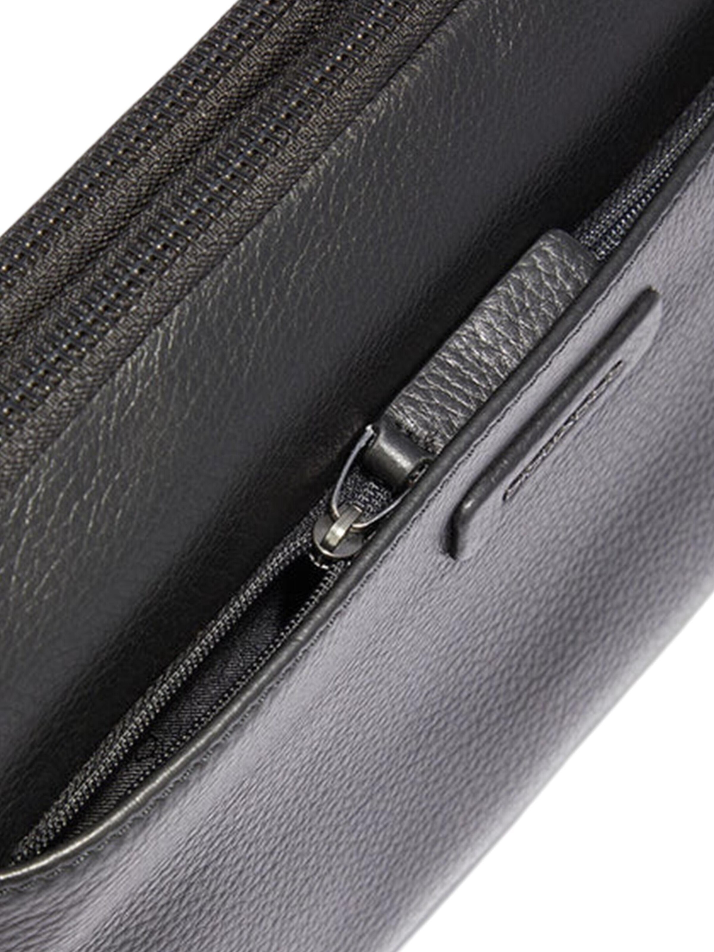 Piquadro - Cartera maletín en negro