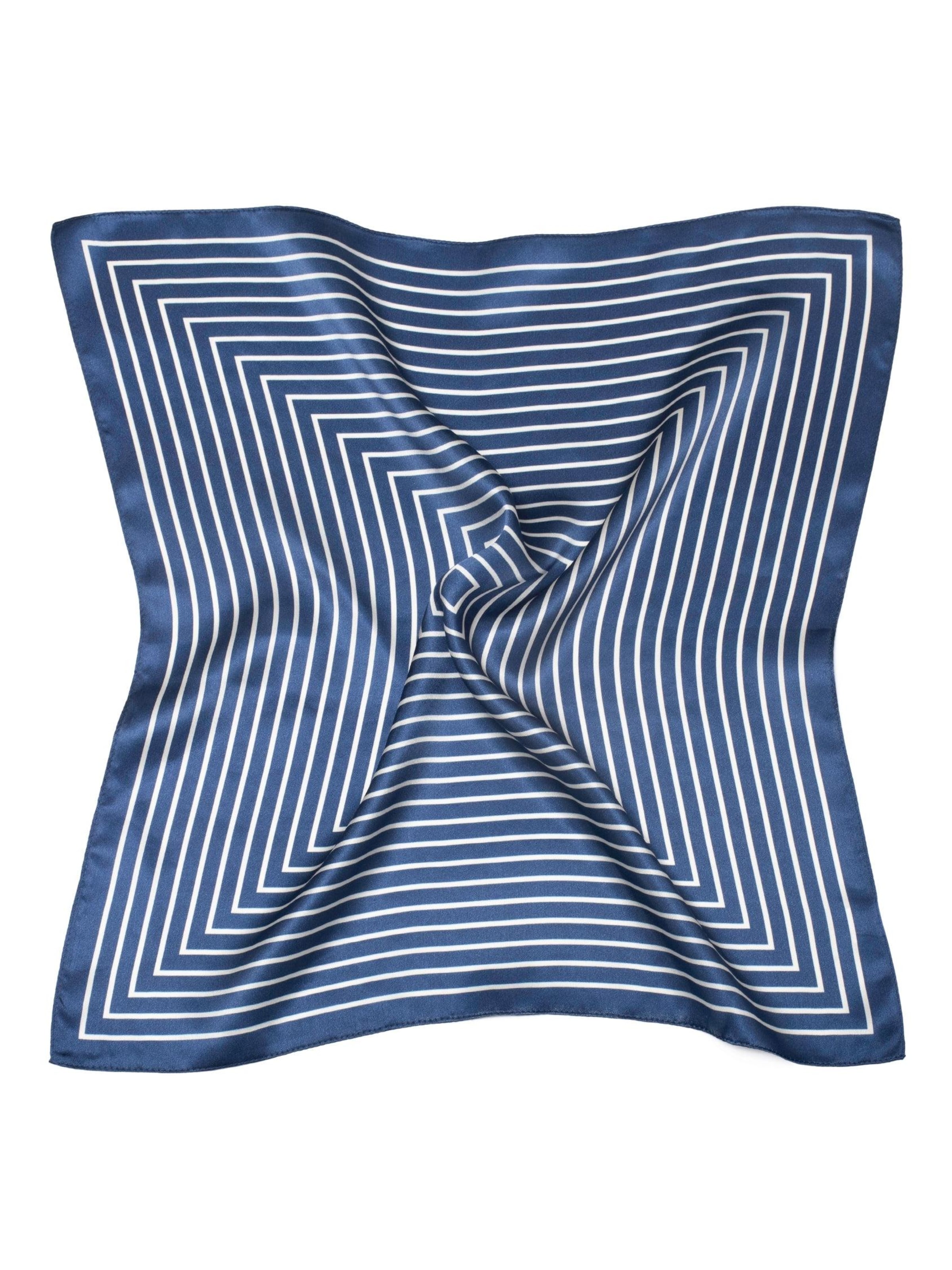 MayTree Scarf 'Seidentuch Zen' in Blue: front