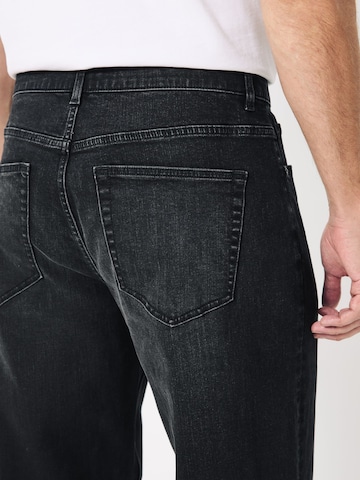 melns Next Vaļīgs piegriezums Džinsi 'Essential'