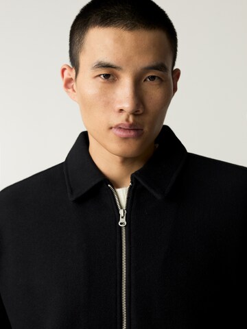 Pull&Bear Jacke in Schwarz