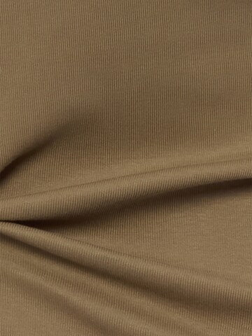 Marie Lund Top in Green