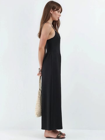 Tuta jumpsuit di Hiccup in nero