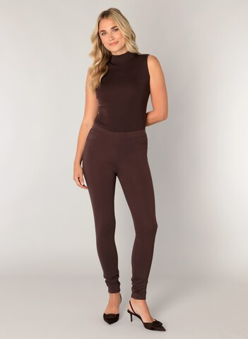 BASE LEVEL Skinny Leggings 'Ornika' in Braun